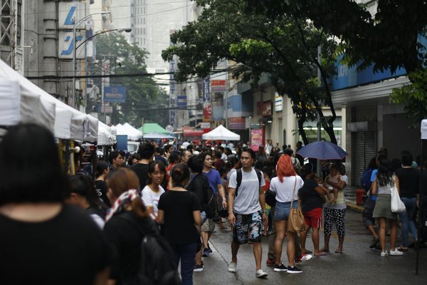 Exploration des Thématiques Récurrentes de la Poésie Française